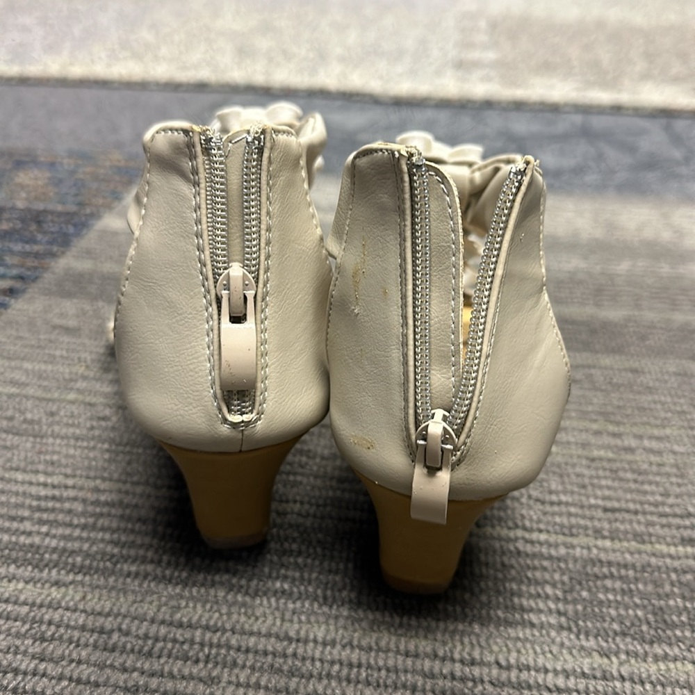 Flower sandals - Picture 4 of 5